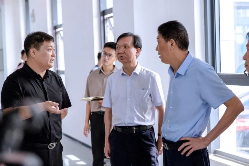 卓一簡訊丨熱烈歡迎“新鄉(xiāng)市政協(xié)”、“衛(wèi)輝政協(xié)”考察團一行蒞臨卓一牧業(yè)考察調(diào)研！